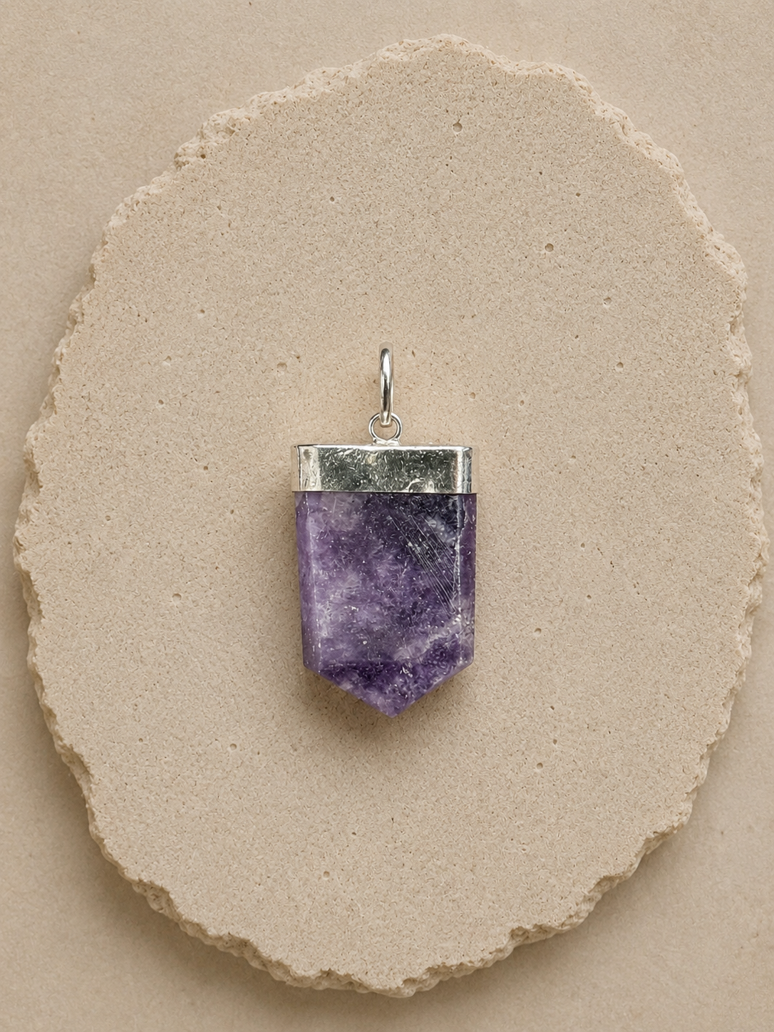 Lepidolite Pendant with Spiral Engraving | Pendant de Lepidolita con Espiral Grabado