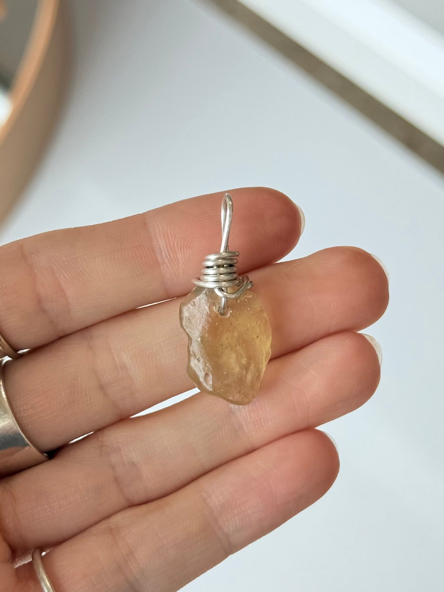 Lybian Desert Glass ( Silver 925 Wire )