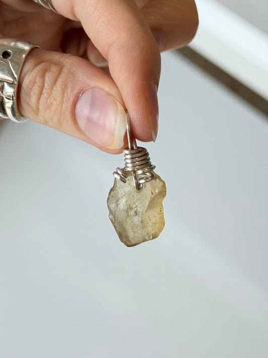 Lybian Desert Glass ( Silver 925 Wire )