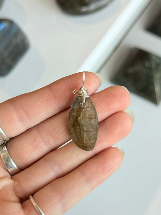 Labradorite Pendant