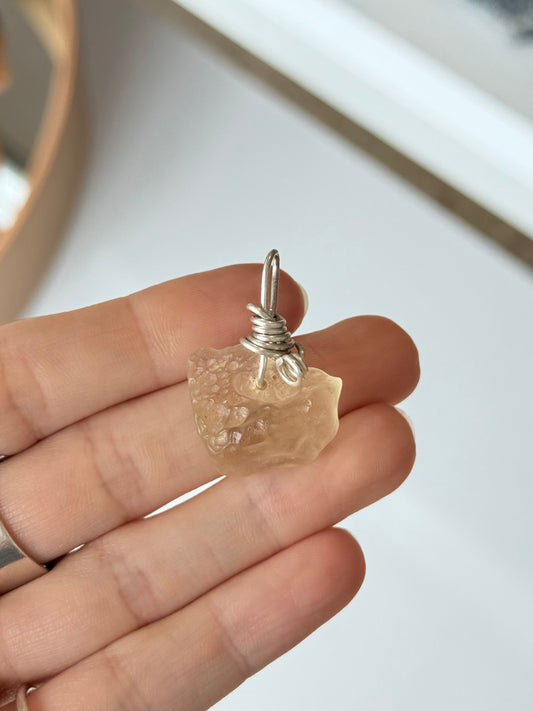 Lybian Desert Glass ( Silver 925 Wire )