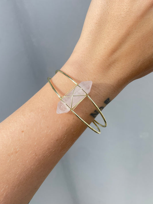 Brass Double Point Rose Quartz Cuff Bracelet ( Gold )