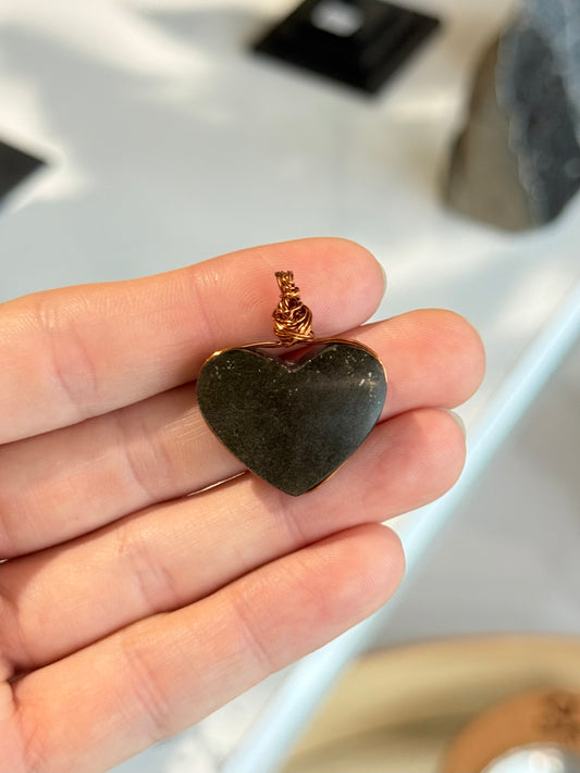 Sheen Obsidian Heart Pendant ( Copper Wire )