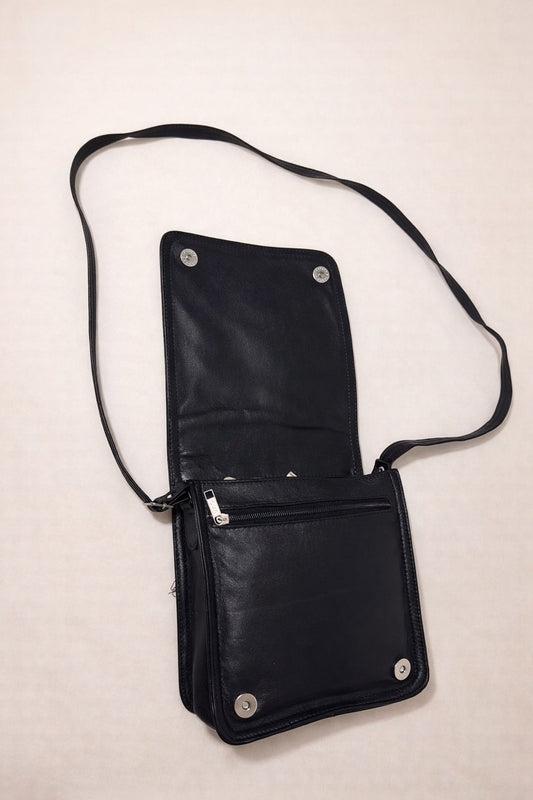 Cartera Cuero ( Color Negro ) Egipcias