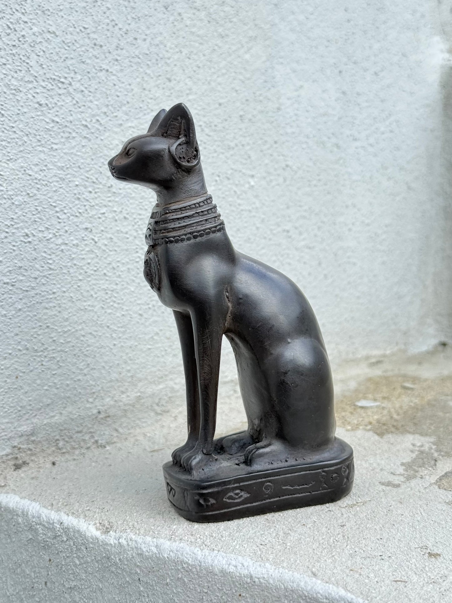 Bastet Statue – Gypsum with Basalt, Handcrafted in Egypt