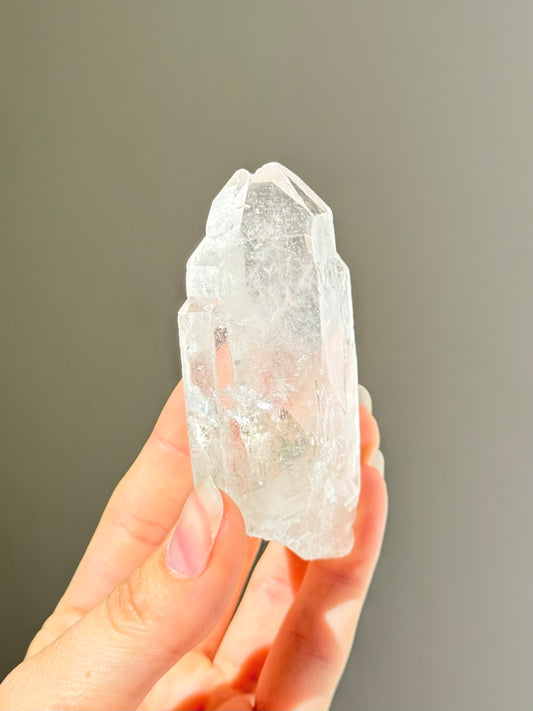 Clear Quartz ( Twin Formation )