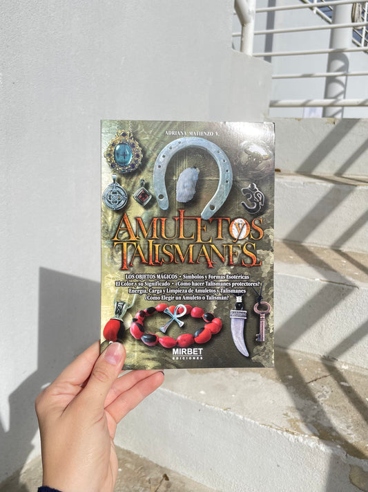 Amuletos y Talismanes ( Libro Español )