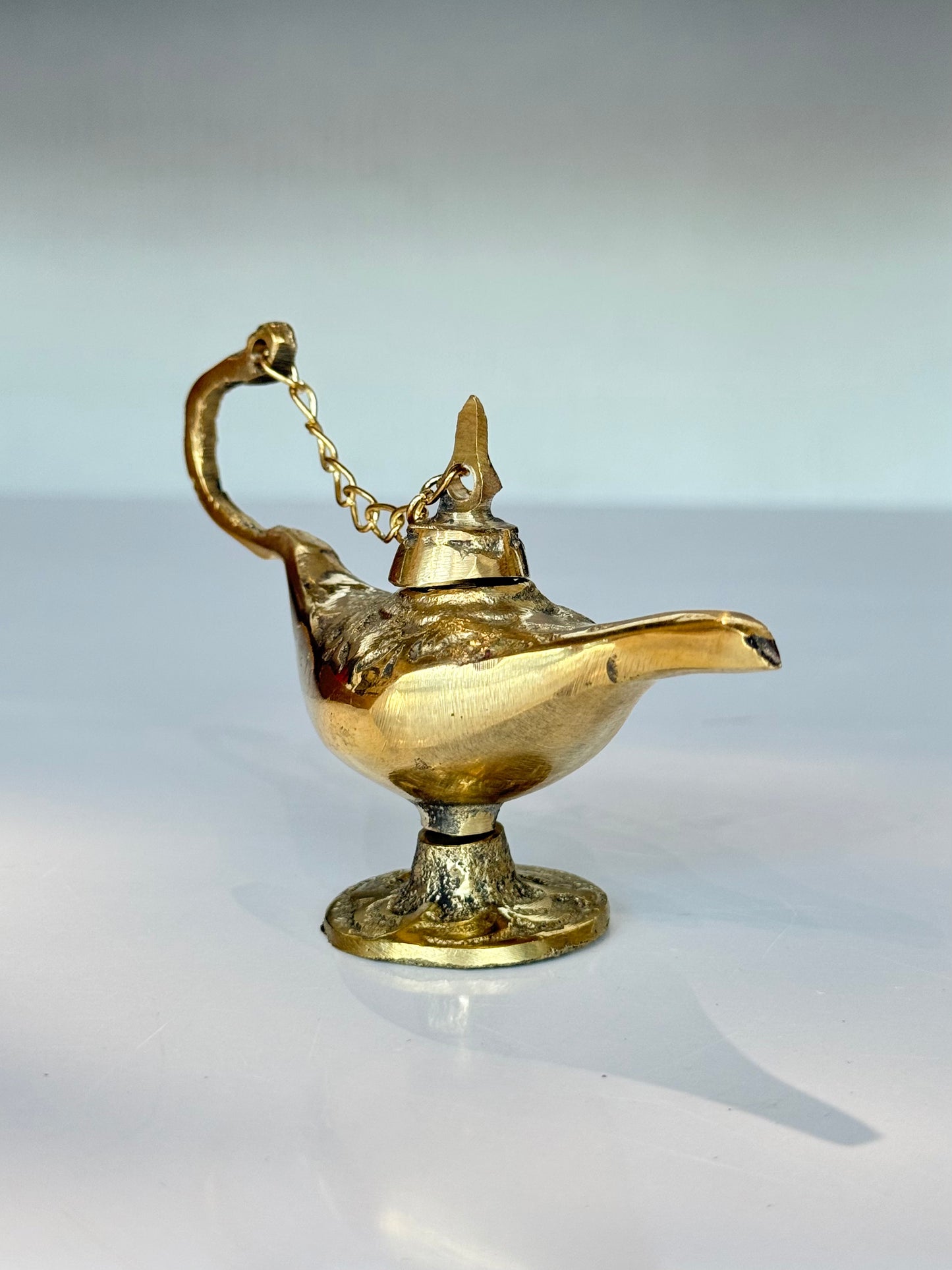 Brass Aladdin-Style Lamp – Traditional Egyptian Design