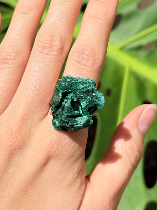 Raw Malachite ( Adjustable Ring )