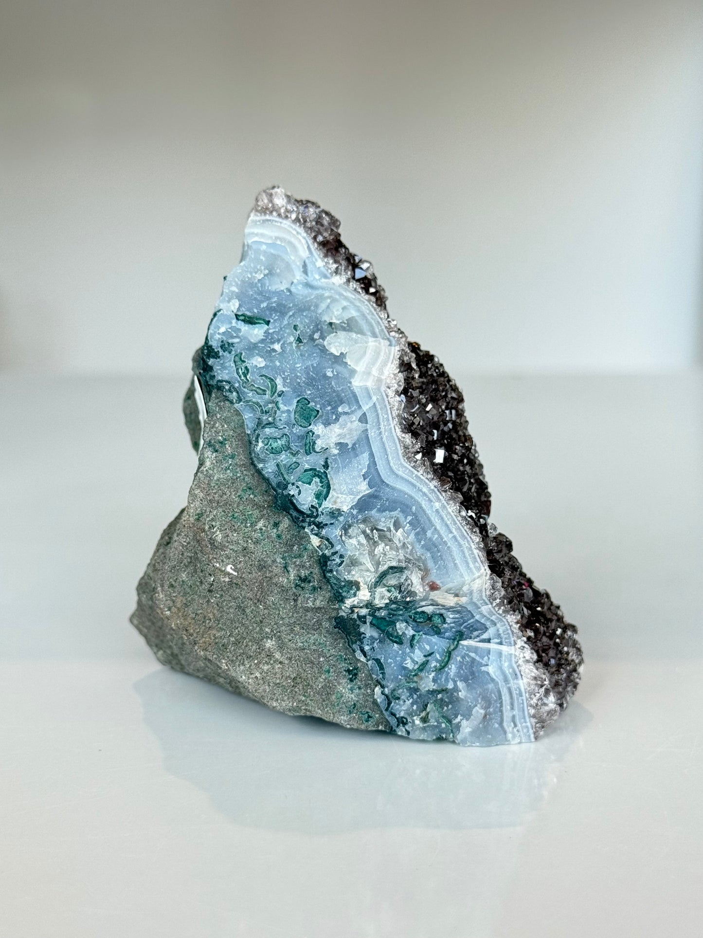 Small Amethyst Cluster / Clúster Pequeño de Amatista
