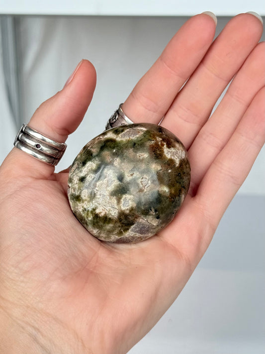 Chrysoprase Palm Stone