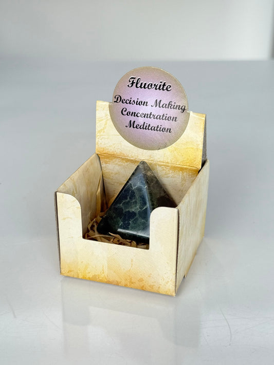 Fluorite Pyramid Box / Cajita con Pirámide de Fluorita
