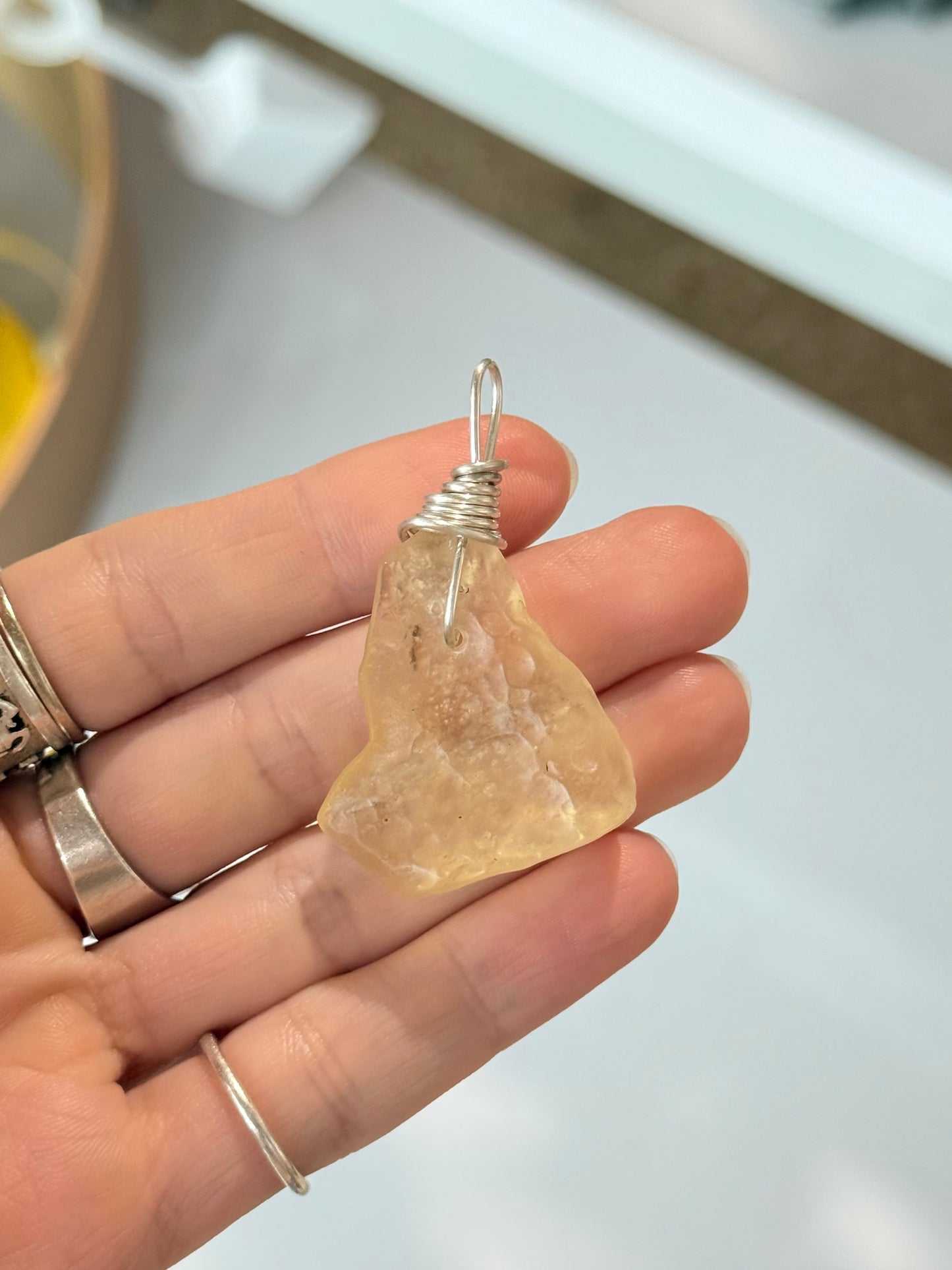 Lybian Desert Glass ( Silver 925 Wire )