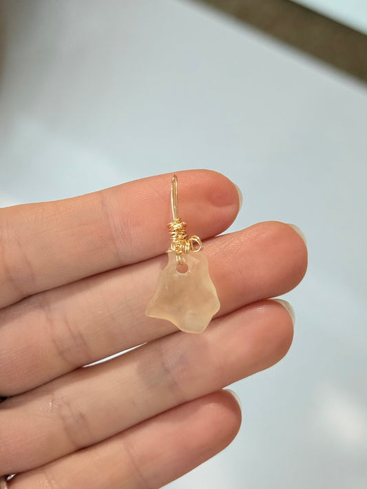 Lybian Desert Glass ( Silver platted Gold Wire )