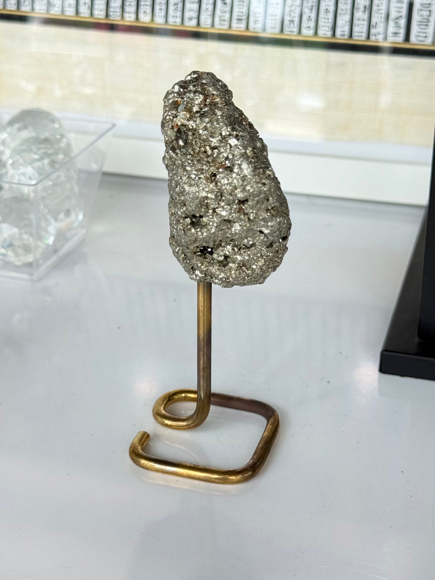 Raw Pyrite on Gold Stand / Pirita en Bruto sobre Base Dorada