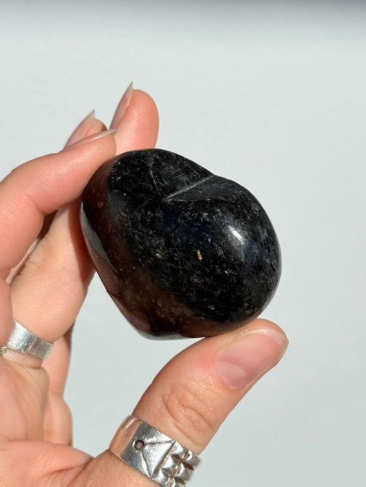 Indian Nuummite ( Black Arfvedsonite ) Heart