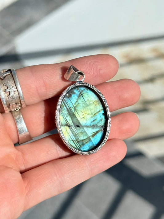 Labradorite Pendant ( Indian Silver )