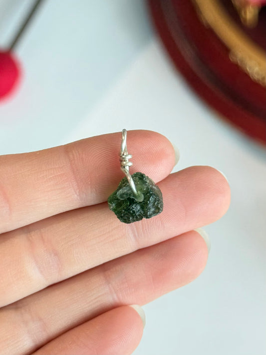 Moldavite Pendant ( Silver 925 Wire )
