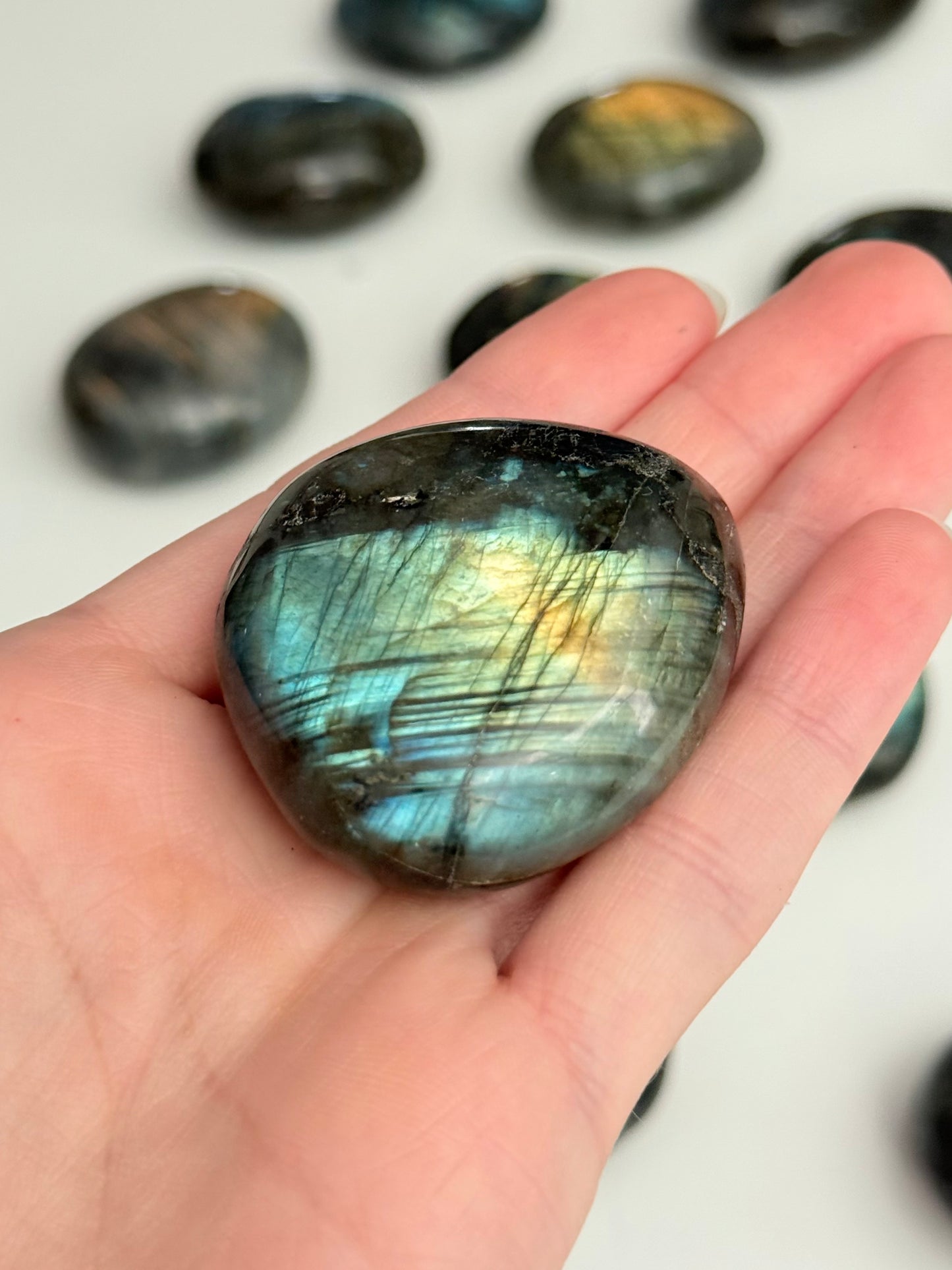 Labradorite Palm Stone | Palm Stone de Labradorita