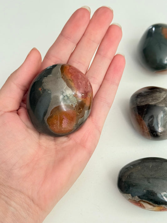 Polychrome Jasper Palm Stone | Palm Stone de Jaspe Policromado