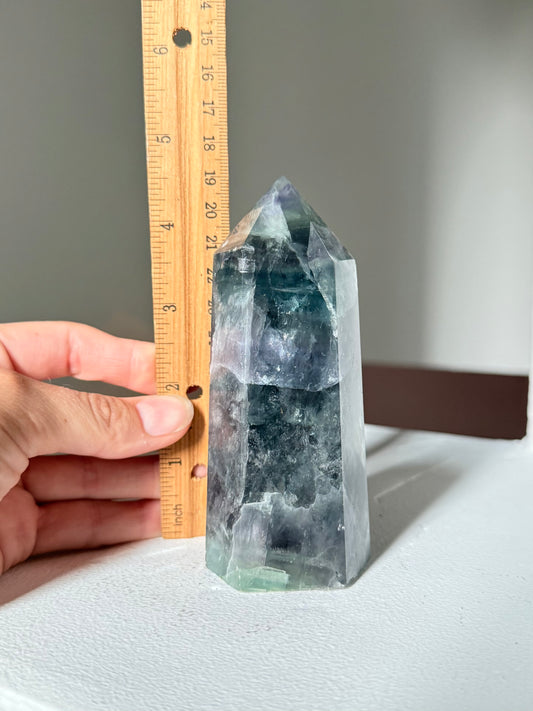 Rainbow Fluorite Point | Punta de Fluorita Arcoíris
