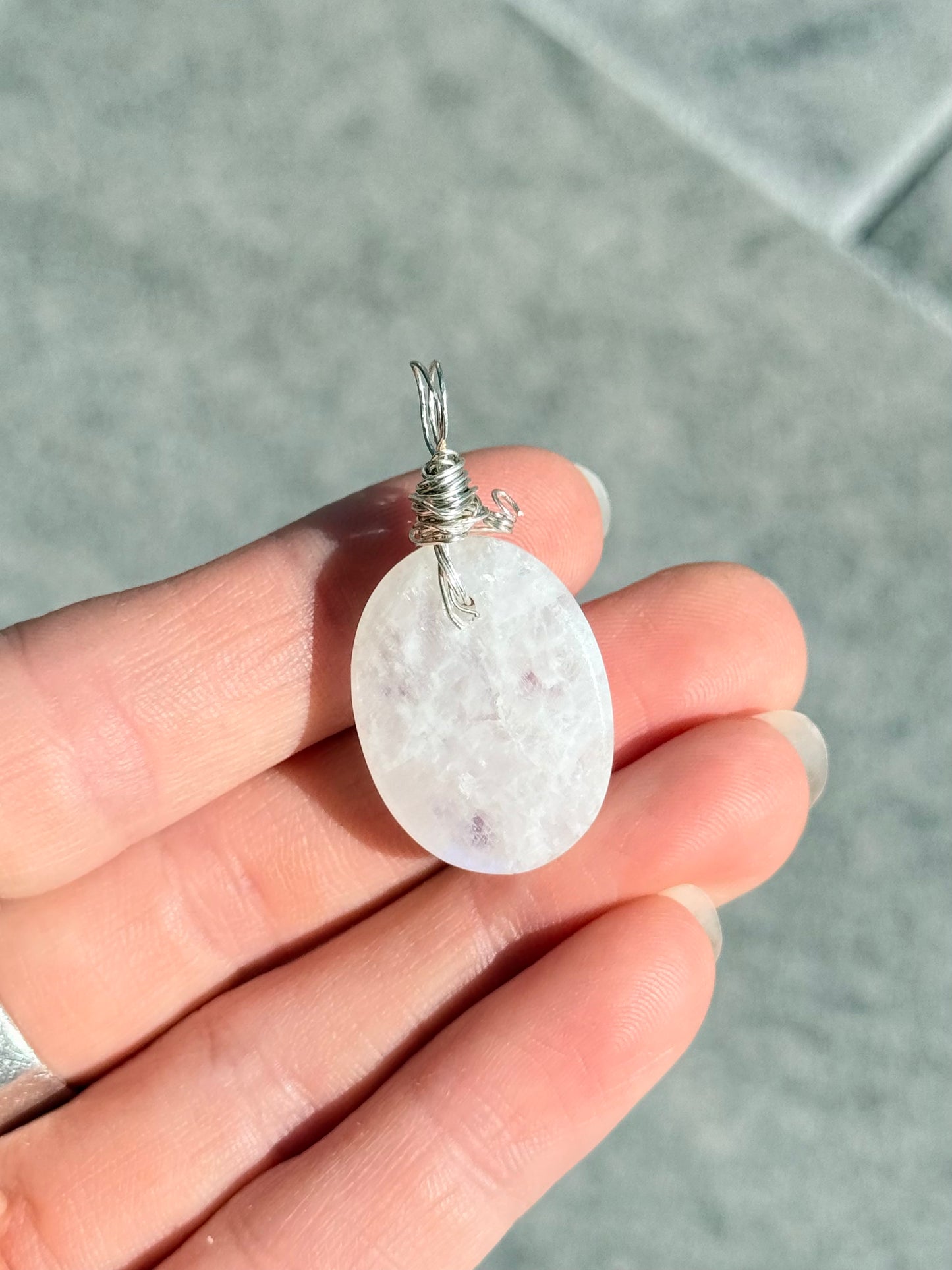 Moonstone Pendant ( Silver 925 Wire )