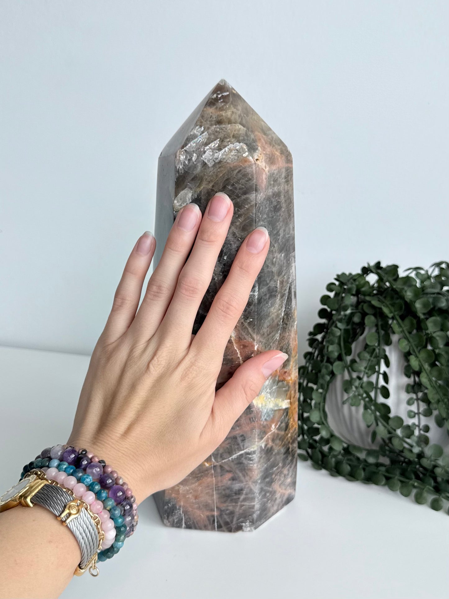 Black/Peach Moonstone Point