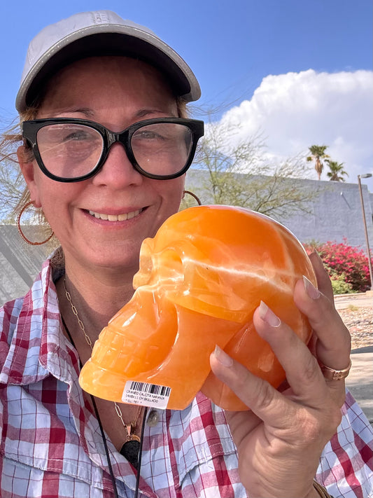 Orange Calcite Skull | Cráneo de Calcita Naranja ( Mexico )