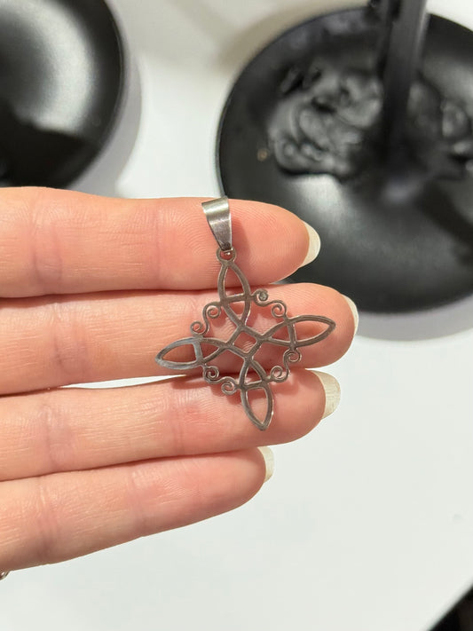 Witch’s Knot Protection Pendant – Stainless Steel