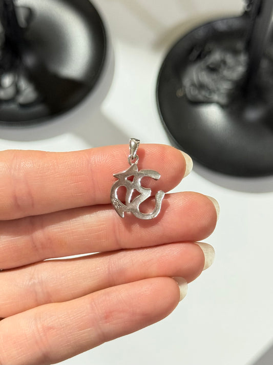 Om Symbol Pendant - Silver 925