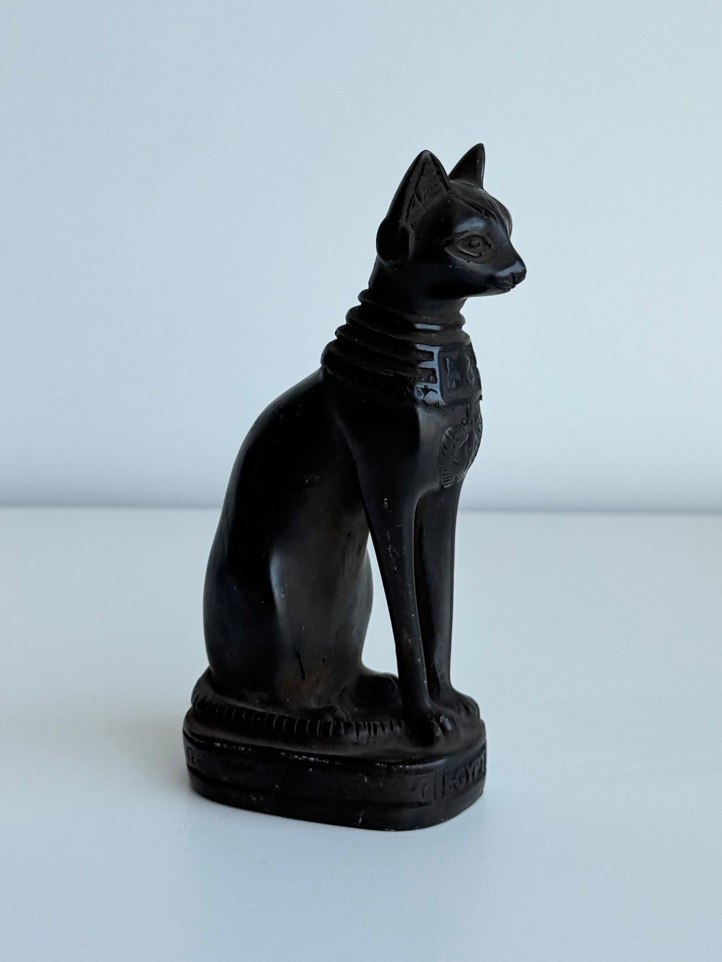 Bastet Statue – Gypsum with Basalt Finish