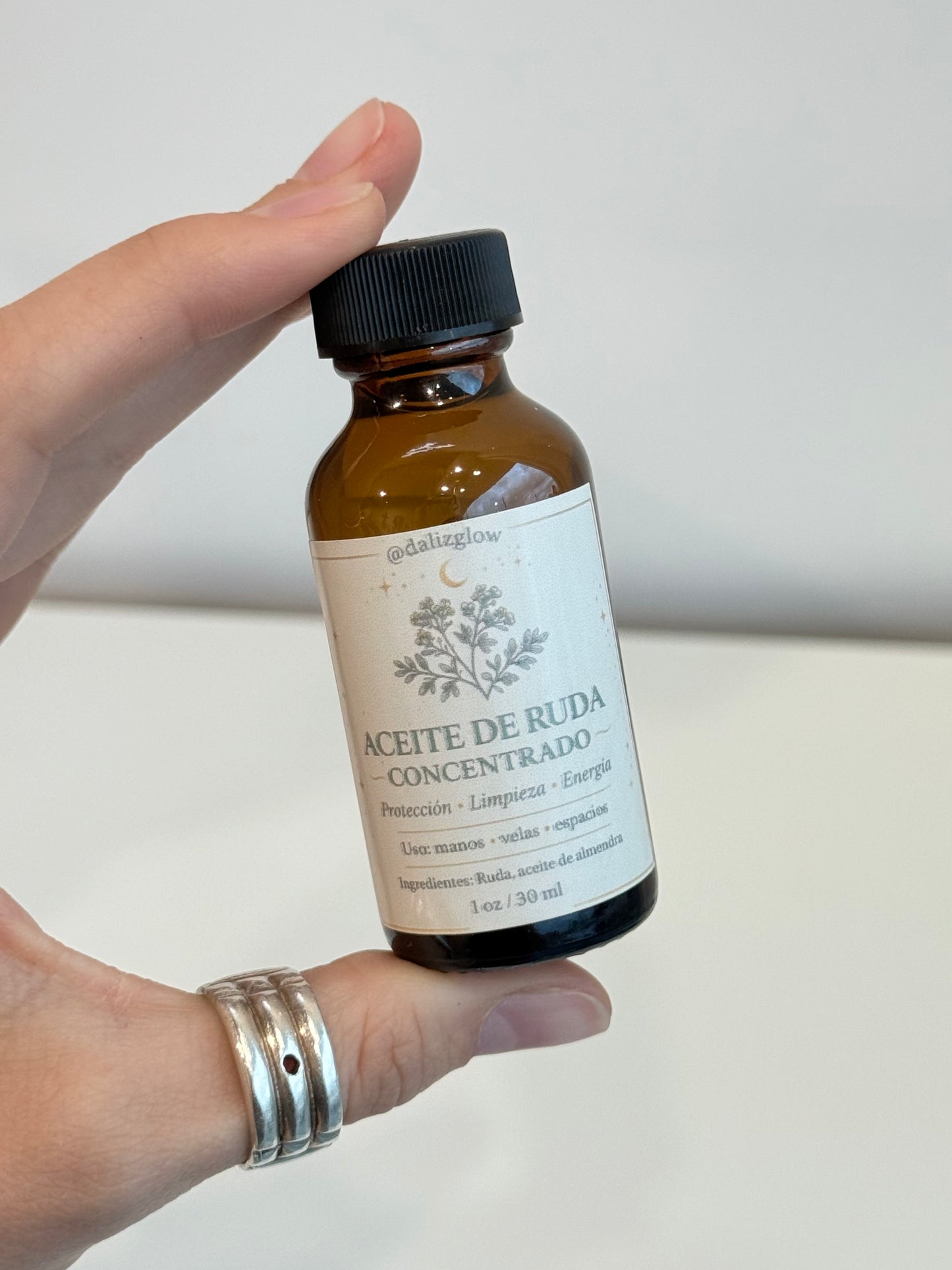 Rue Concentrated Oil – 1 oz