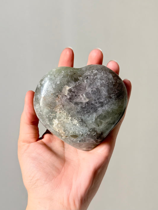 Fluorite Heart | Corazón de Fluorita