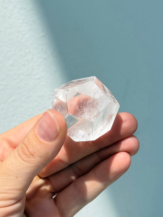 Dodecaedro de cuarzo cristal | Clear Quartz Dodecahedron