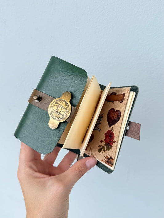 Diario de Piel con Escarabajo Egipcio – Libro de Sombras y Grimorio | Egyptian Scarab Leather Journal – Book of Shadows & Grimoire