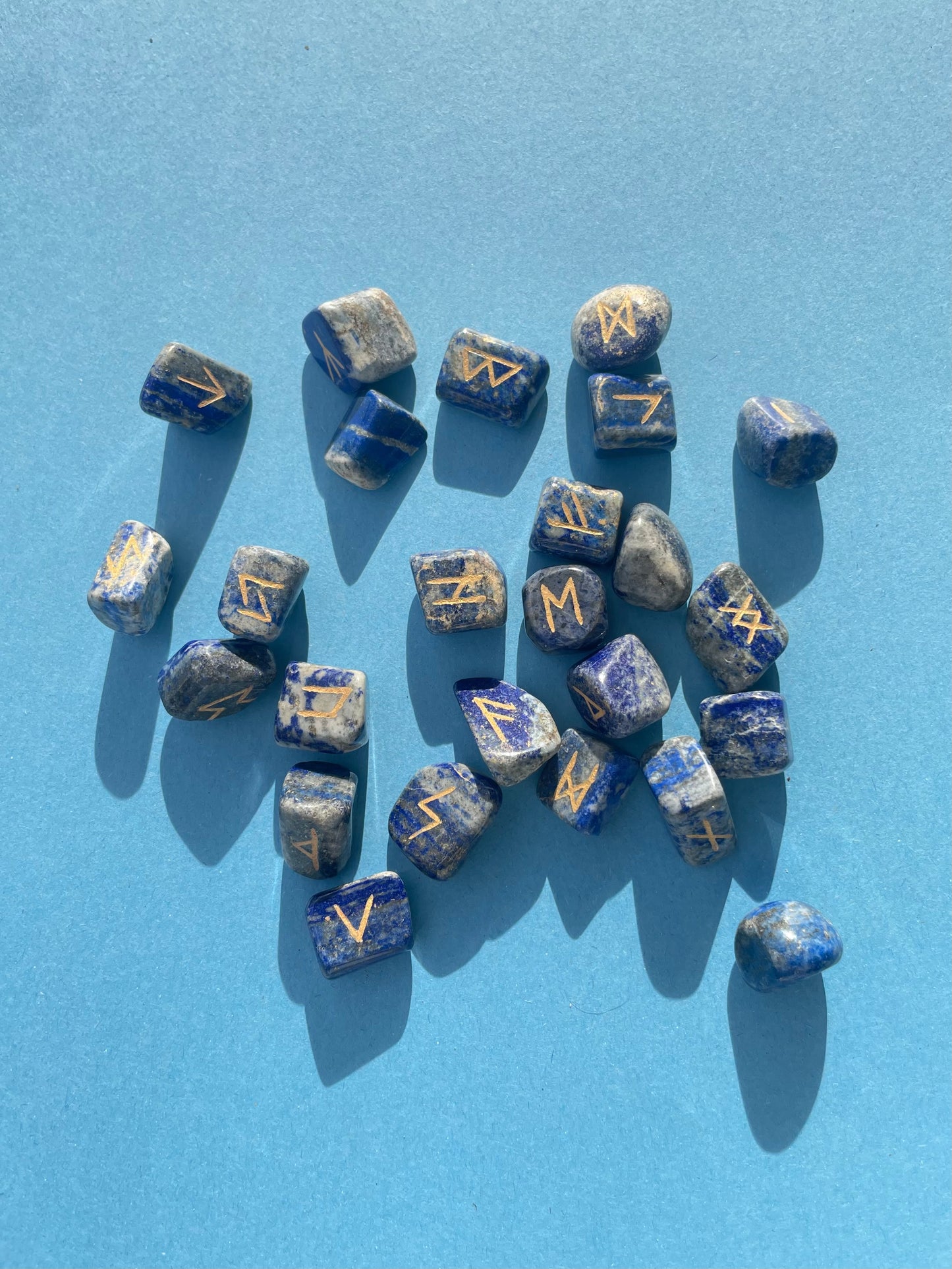 Lapis Lazuli Runes ( Viking )