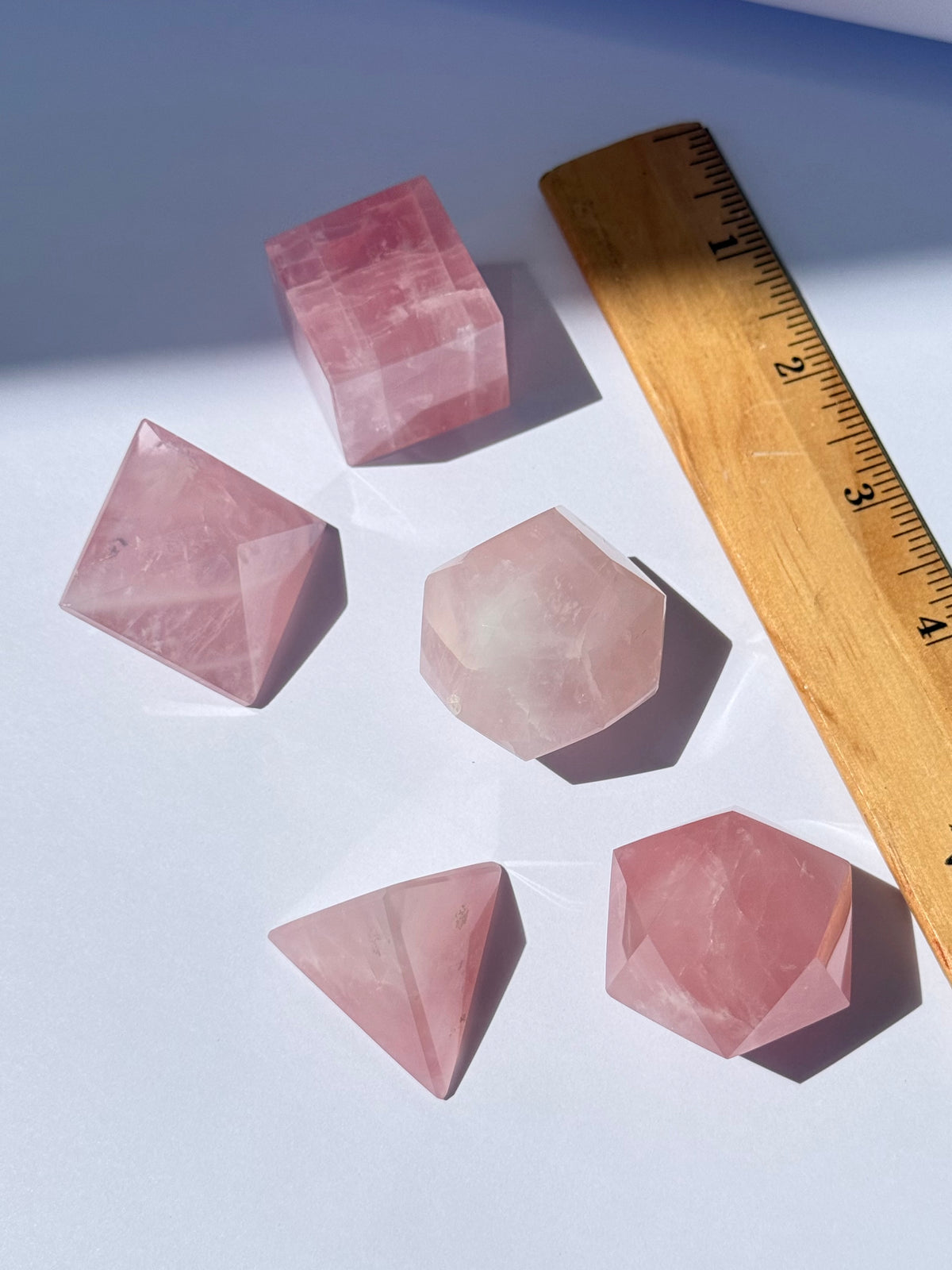 Rose Quartz Platonic Solids Set | Set de Cinco Sólidos Platónicos de Cuarzo Rosa