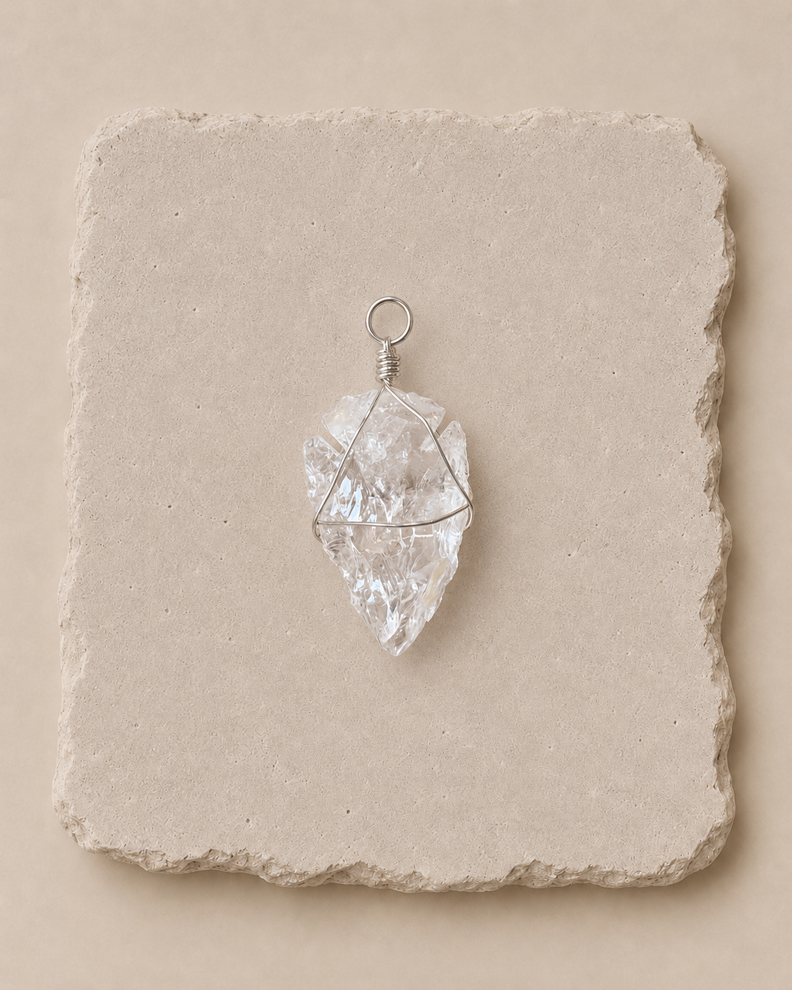 Clear Quartz Arrowhead Pendant | Pendant Punta de Flecha de Cuarzo Transparente