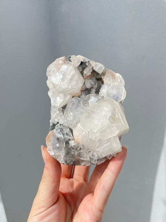 Apophyllite & Stilbite
