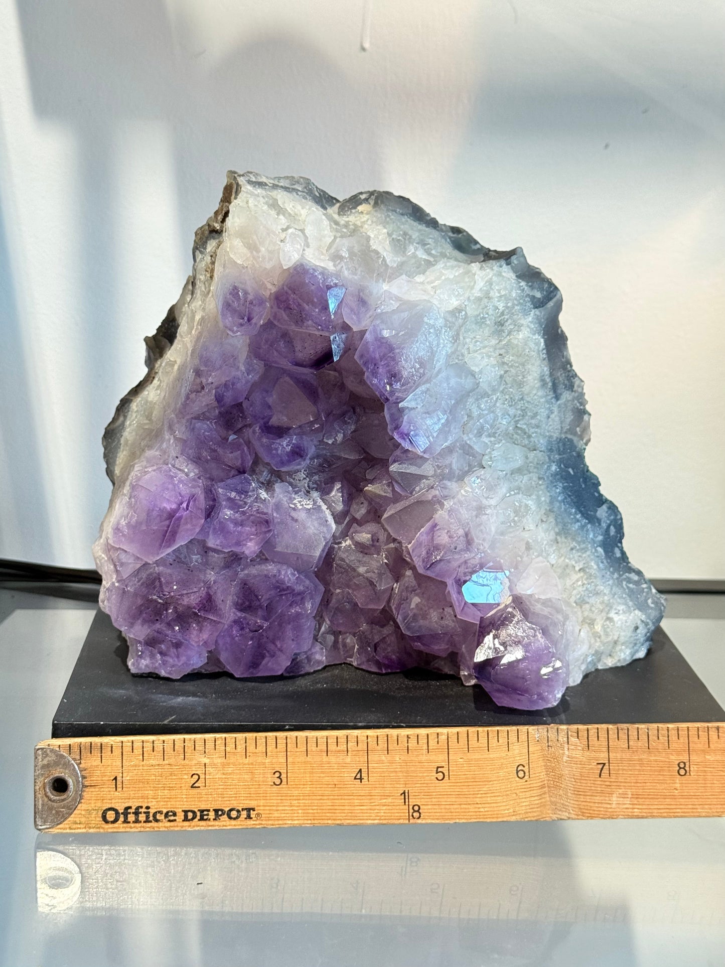 Amethyst Cluster Lamp — Calm, Clarity & Elevated Spaces