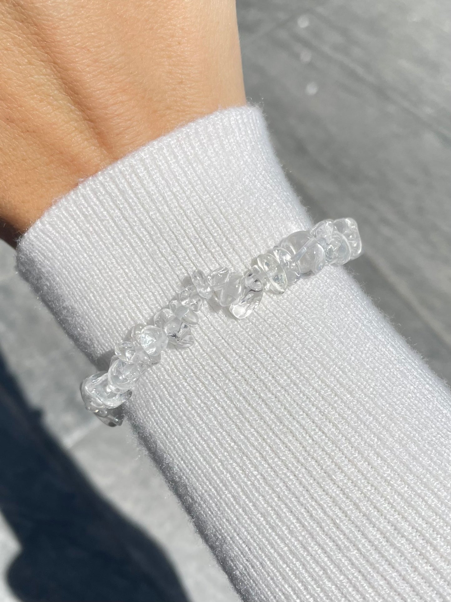 Pulsera de cuarzo transparente con chips