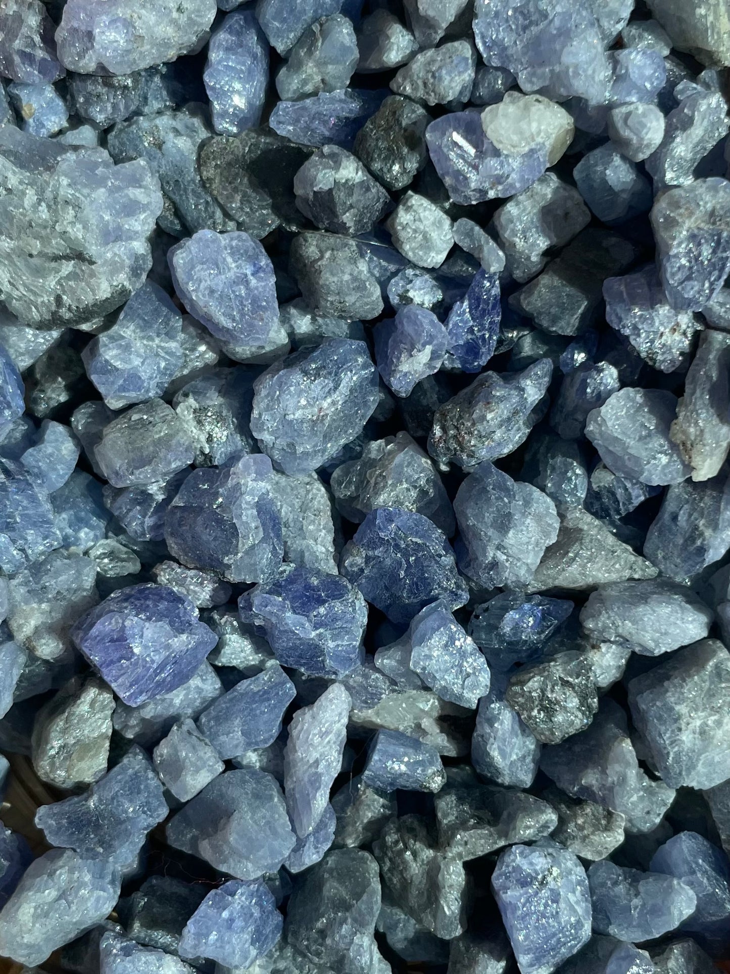 Tanzanite Raw