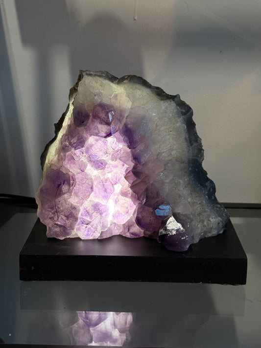 Amethyst Cluster Lamp — Calm, Clarity & Elevated Spaces