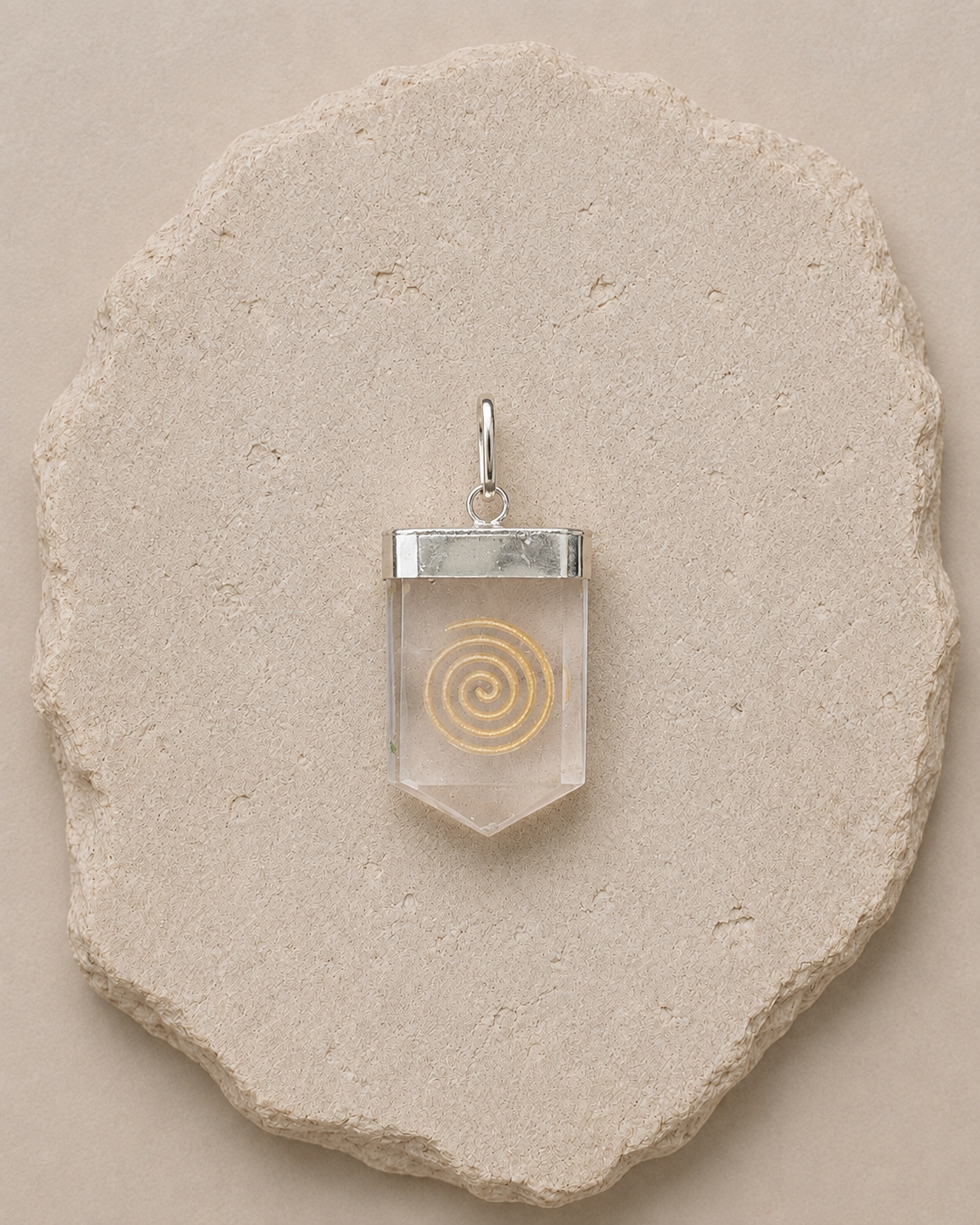 Clear Quartz Pendant with Spiral Engraving | Pendant de Cuarzo Claro con Espiral Grabado