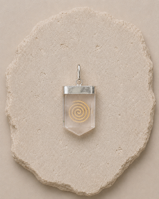 Clear Quartz Pendant with Spiral Engraving | Pendant de Cuarzo Claro con Espiral Grabado