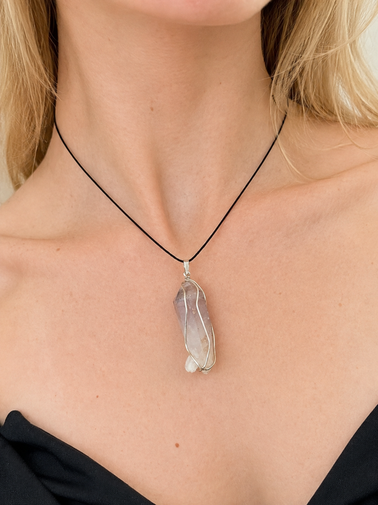 Lithium Quartz Pendant / Pendant de Cuarzo con Litio