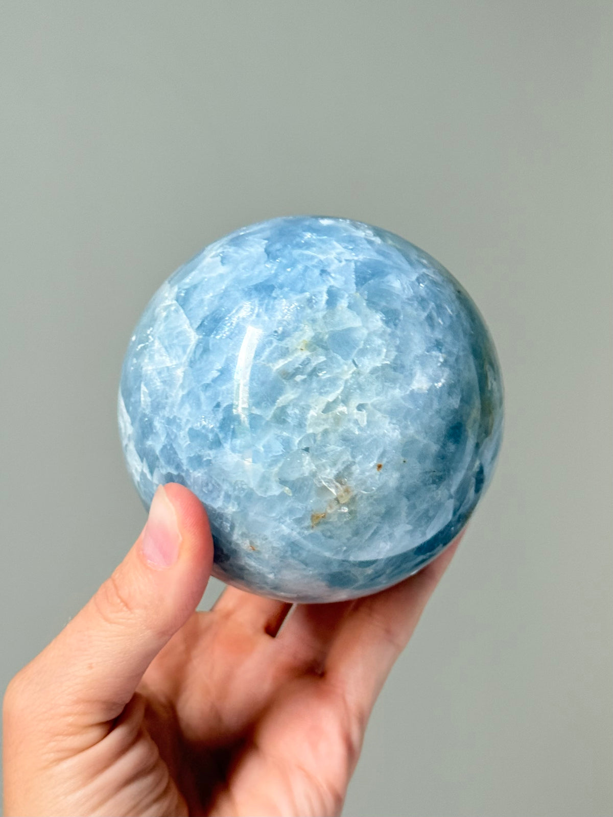 Blue Calcite Sphere / Esfera de Calcita Azul