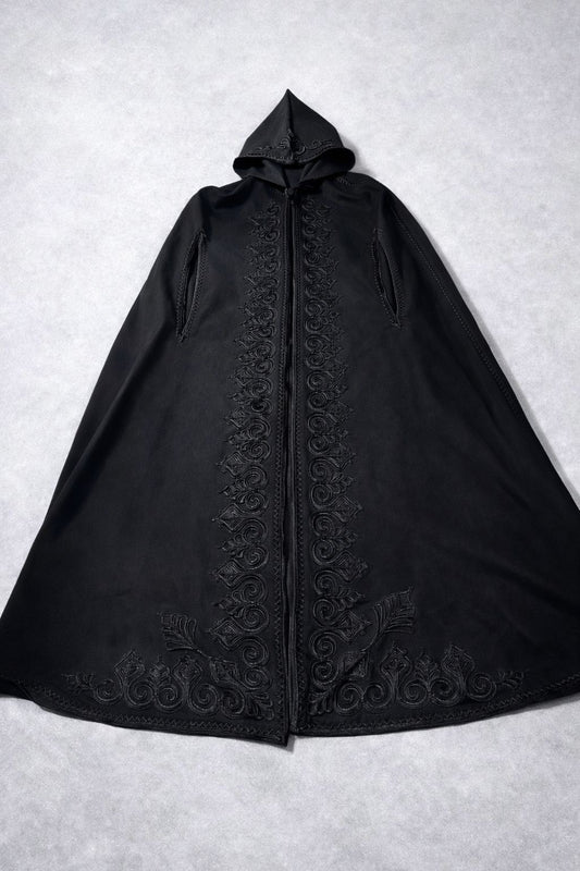 Pre-Order: Capa Egipcia 100% Algodón Egipcio Bordado a Mano ( Negro )