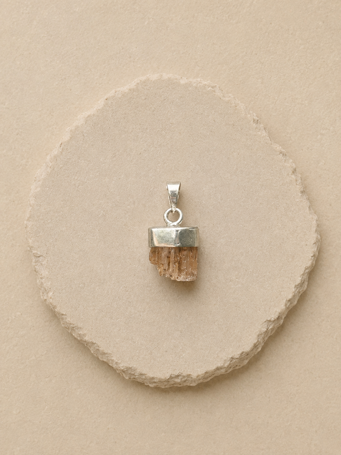 Yellow Topaz Pendant / Pendant de Yellow Topaz