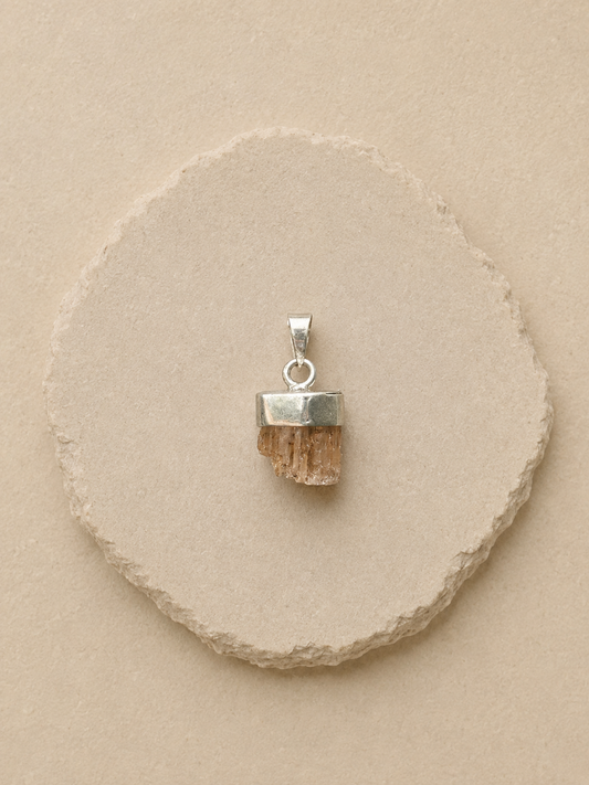 Yellow Topaz Pendant / Pendant de Yellow Topaz
